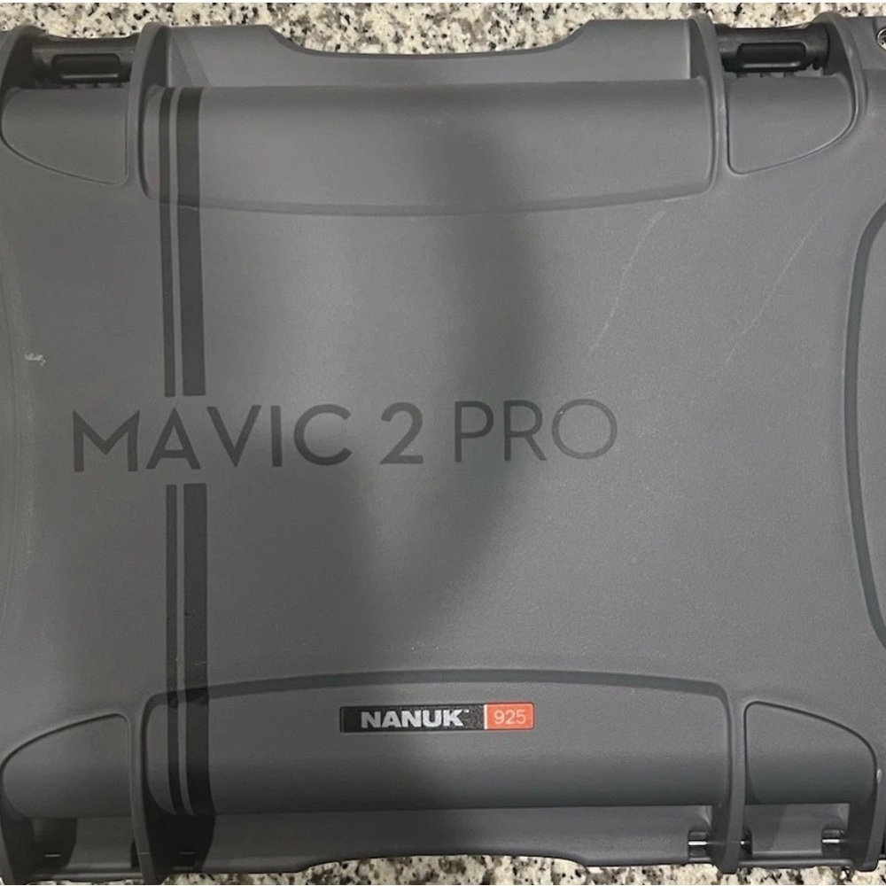 DJI Mavic 2 Pro UltraHD 4K camera drone with Smart Controller - Picture 2 of 7